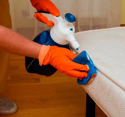 Cómo limpiar manchas colchón